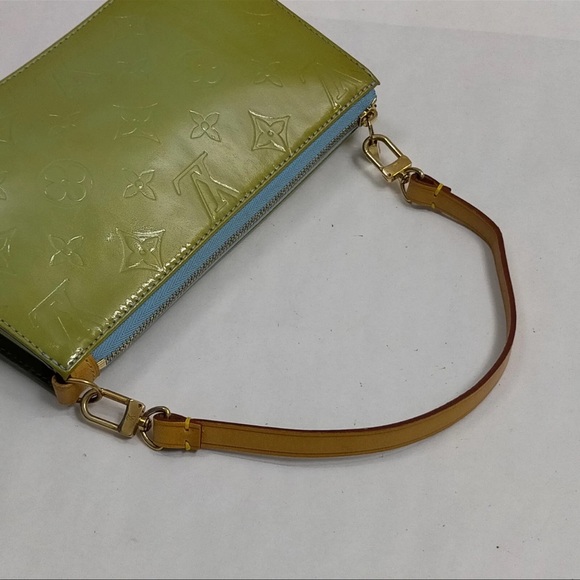 Louis Vuitton Lexington Vernis Accessory Pouch - Picture 3 of 8